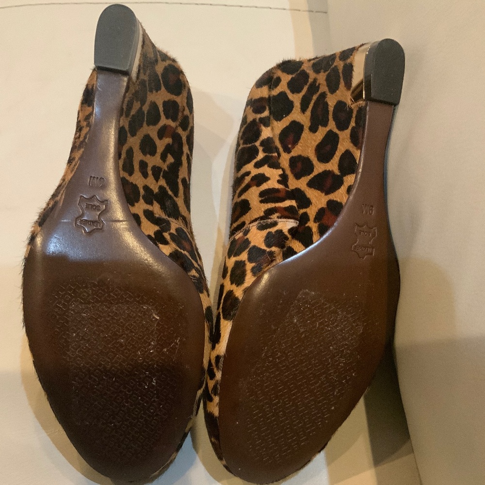 Tory Burch Wedge-Size 9 Wedge-Astoria, Never worn - Picture 7 of 9